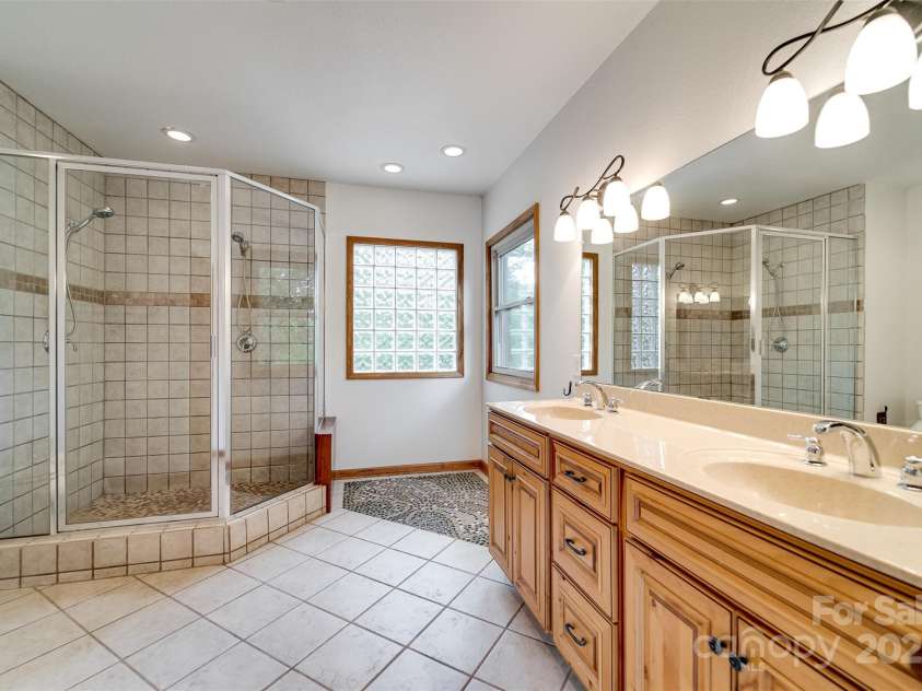 1181 Tobacco Branch Road, Almond, NC 28702.  MLS# CAR4293762, YatesRealty ID 32930. 