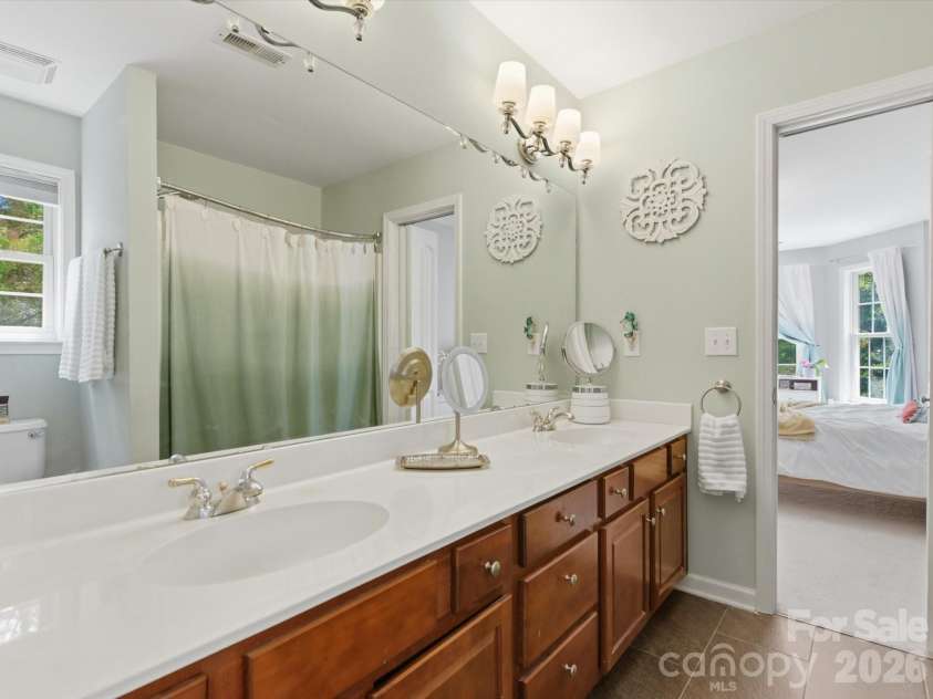8603 Tintinhull Lane, Waxhaw, NC 28173.  MLS# CAR4384548, YatesRealty ID 32931. 