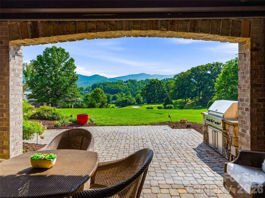 9 Linkside Court, Arden, NC 28704.  MLS# CAR4388281, YatesRealty ID 32932. 