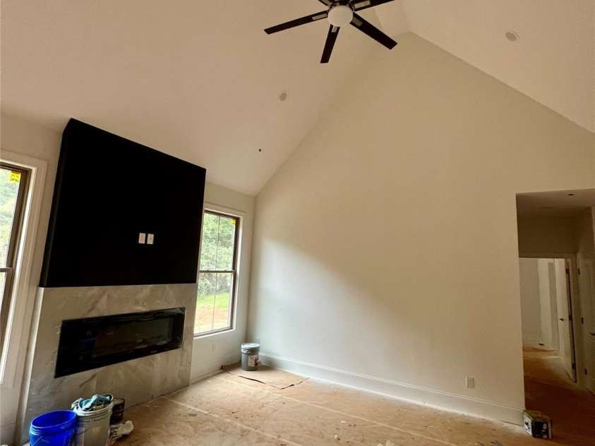 4205 9th Street None, Hickory, NC 28601.  MLS# CAR4292935, YatesRealty ID 32933. 