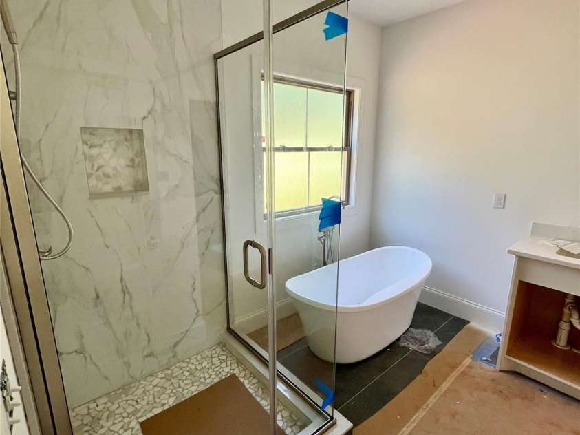 4205 9th Street None, Hickory, NC 28601.  MLS# CAR4292935, YatesRealty ID 32933. 