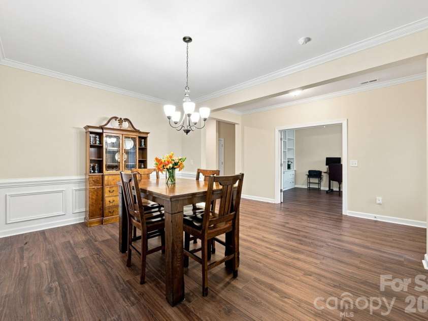 2709 Sugaree Court, Waxhaw, NC 28173.  MLS# CAR4378563, YatesRealty ID 32934. Dining room