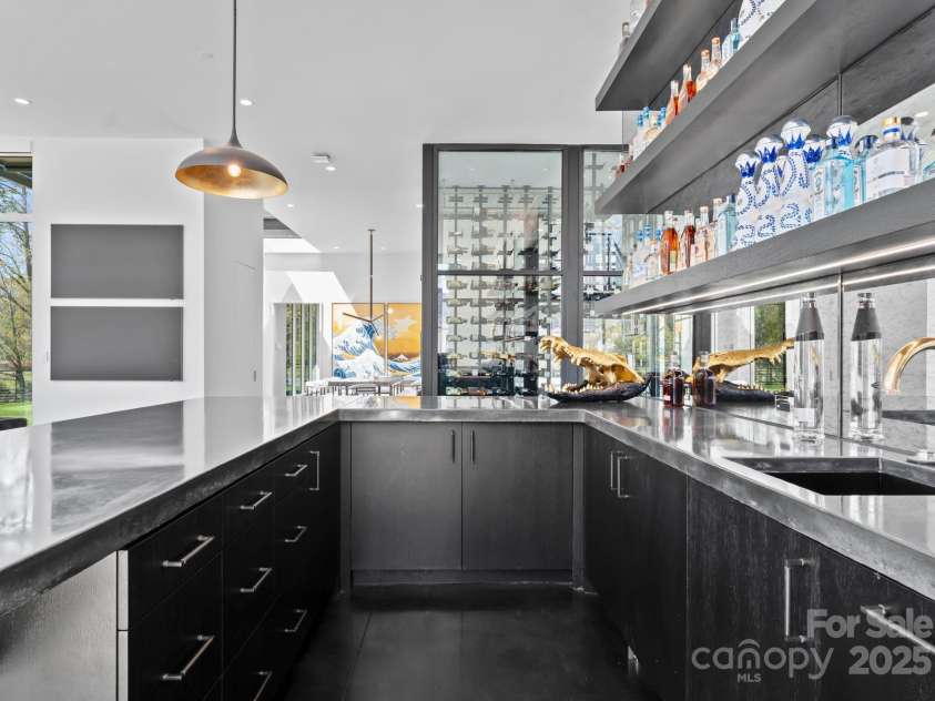 4817 Carmel Park Drive, Charlotte, NC 28226.  MLS# CAR4286044, YatesRealty ID 32934. Bar