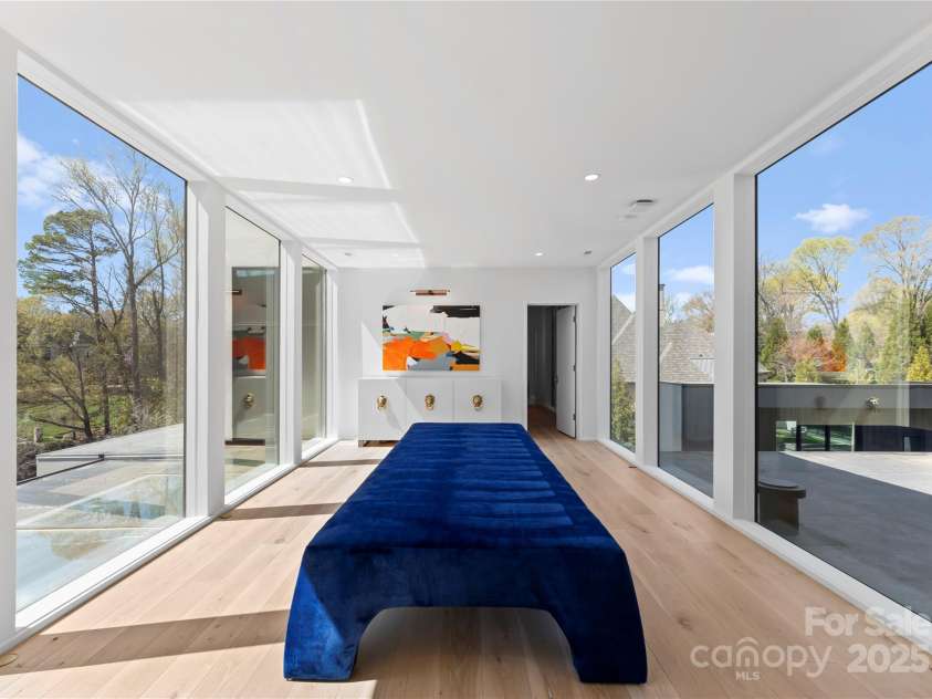 4817 Carmel Park Drive, Charlotte, NC 28226.  MLS# CAR4286044, YatesRealty ID 32934. Upstairs Sitting Room