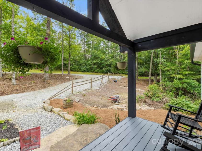 185 Ben Nevis Road, Brevard, NC 28712.  MLS# CAR4290415, YatesRealty ID 32935. Private Moutain Setting