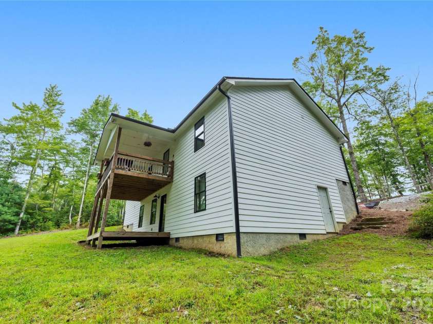 185 Ben Nevis Road, Brevard, NC 28712.  MLS# CAR4290415, YatesRealty ID 32935. Side Elevation