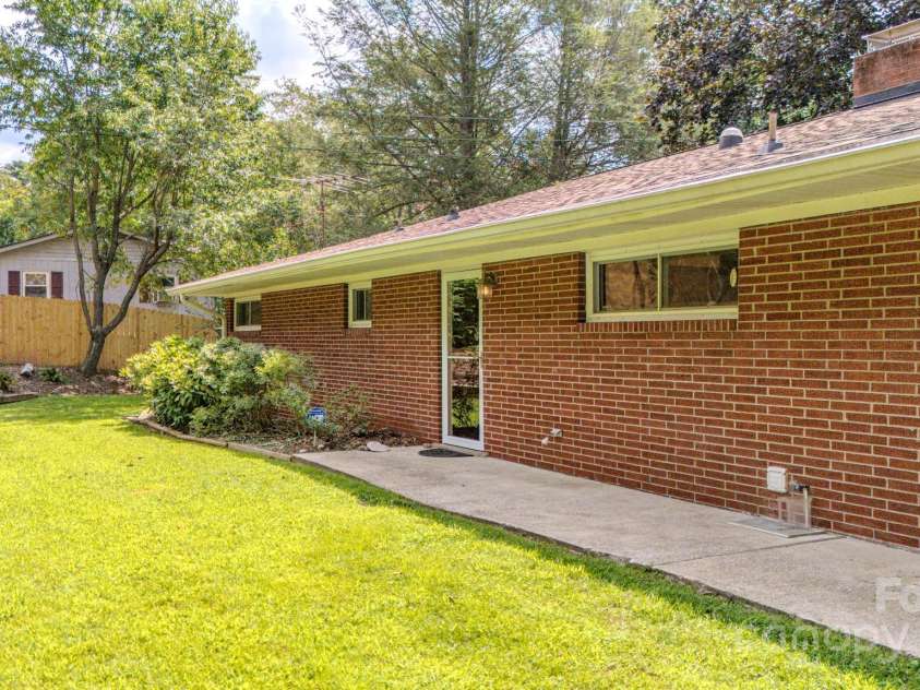 105 Alexander Avenue, Swannanoa, NC 28778.  MLS# CAR4289989, YatesRealty ID 32936. Back porch