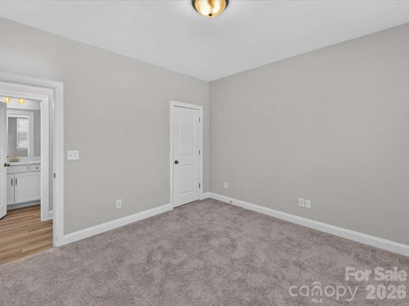 161 Cotton Field Drive, Statesville, NC 28677.  MLS# CAR4396985, YatesRealty ID 32937. 