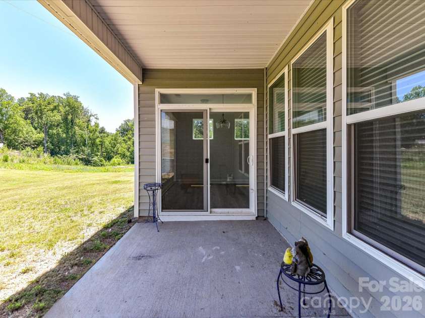161 Cotton Field Drive, Statesville, NC 28677.  MLS# CAR4396985, YatesRealty ID 32937. 
