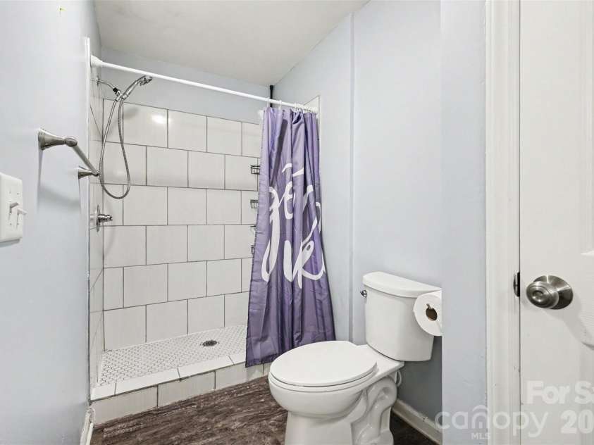 6125 Gray Gate Lane, Charlotte, NC 28210.  MLS# CAR4397077, YatesRealty ID 32938. 