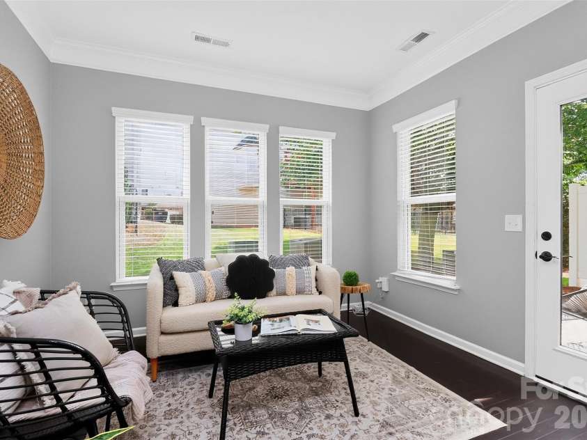 6629 Portland Rose Lane, Charlotte, NC 28210.  MLS# CAR4392112, YatesRealty ID 32939. 