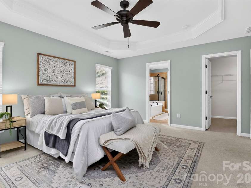 6629 Portland Rose Lane, Charlotte, NC 28210.  MLS# CAR4392112, YatesRealty ID 32939. 