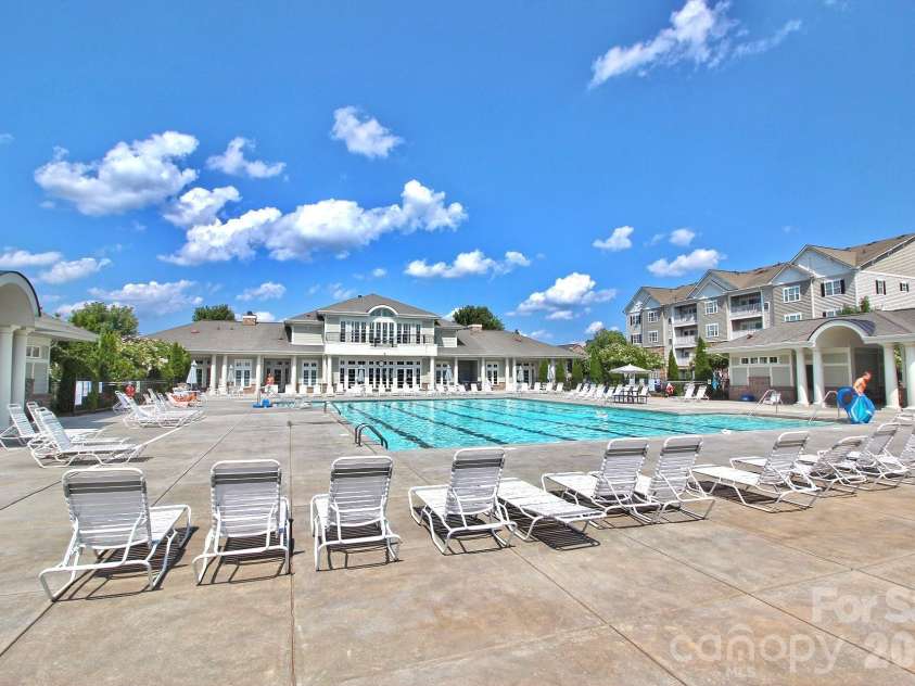 6629 Portland Rose Lane, Charlotte, NC 28210.  MLS# CAR4392112, YatesRealty ID 32939. 