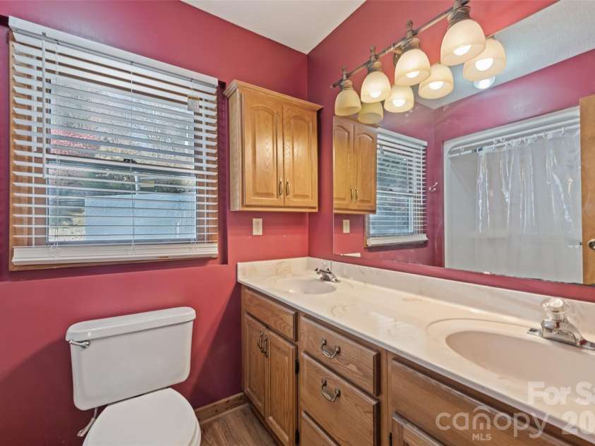 443 Cedarwood Drive, Waynesville, NC 28785.  MLS# CAR4346057, YatesRealty ID 3294. 