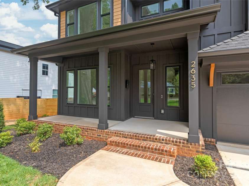 2635 Phillips Avenue, Charlotte, NC 28208.  MLS# CAR4284697, YatesRealty ID 32941. 