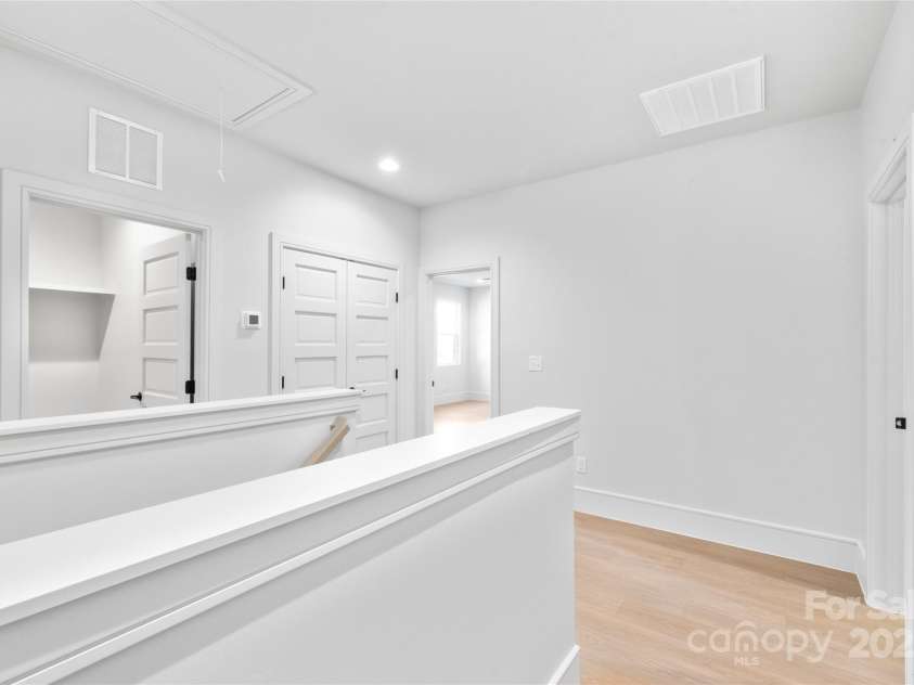 2635 Phillips Avenue, Charlotte, NC 28208.  MLS# CAR4284697, YatesRealty ID 32941. 