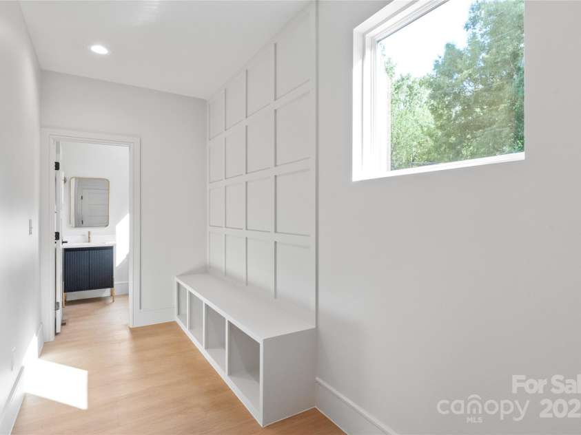 2635 Phillips Avenue, Charlotte, NC 28208.  MLS# CAR4284697, YatesRealty ID 32941. 