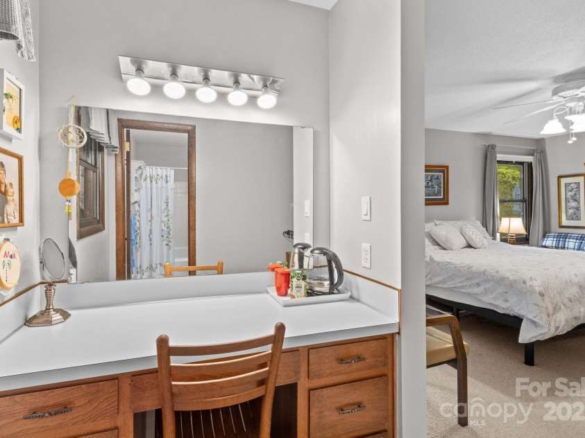 202 Cedarwood Drive, Salisbury, NC 28147.  MLS# CAR4330124, YatesRealty ID 32942. 