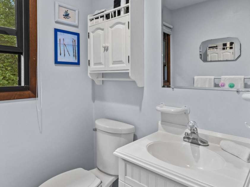 202 Cedarwood Drive, Salisbury, NC 28147.  MLS# CAR4330124, YatesRealty ID 32942. 