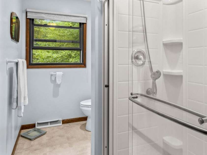 202 Cedarwood Drive, Salisbury, NC 28147.  MLS# CAR4330124, YatesRealty ID 32942. 