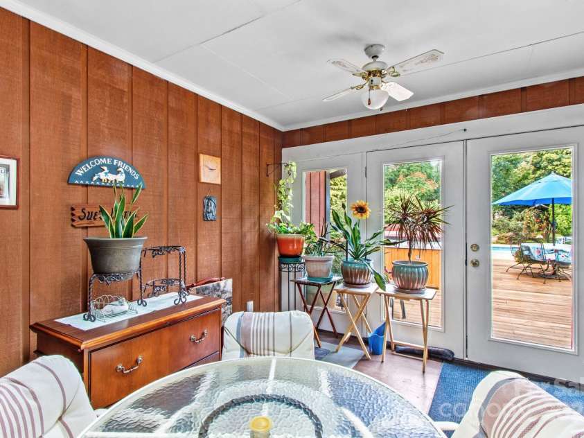 202 Cedarwood Drive, Salisbury, NC 28147.  MLS# CAR4330124, YatesRealty ID 32942. 