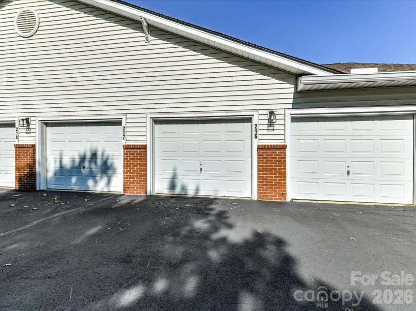 12005 Copper Mountain Boulevard, Charlotte, NC 28277.  MLS# CAR4396899, YatesRealty ID 32943. 