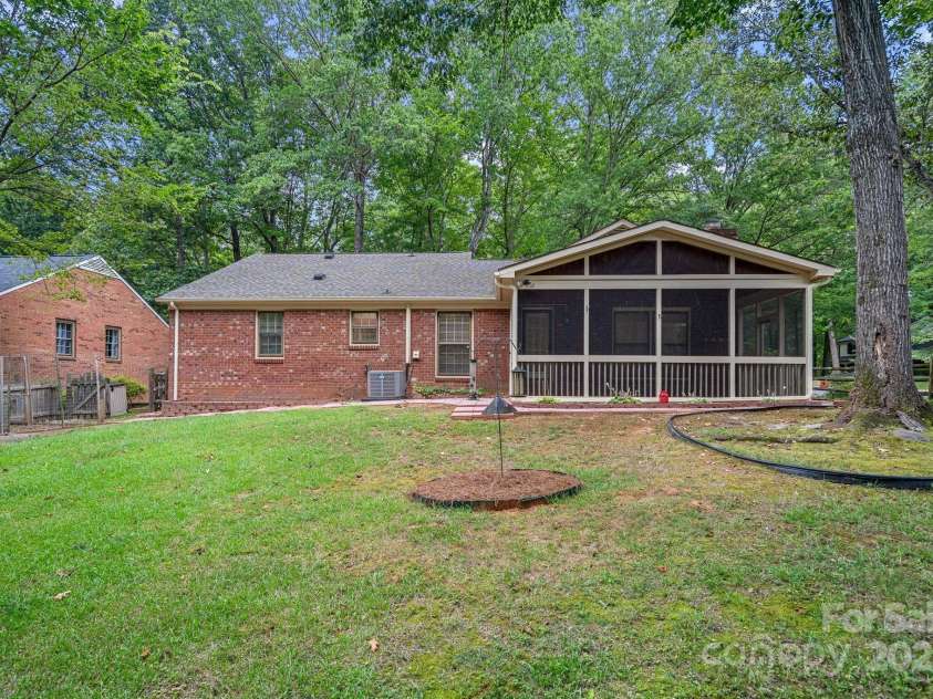 801 Odell Court, Matthews, NC 28105.  MLS# CAR4278079, YatesRealty ID 32943. Backyard