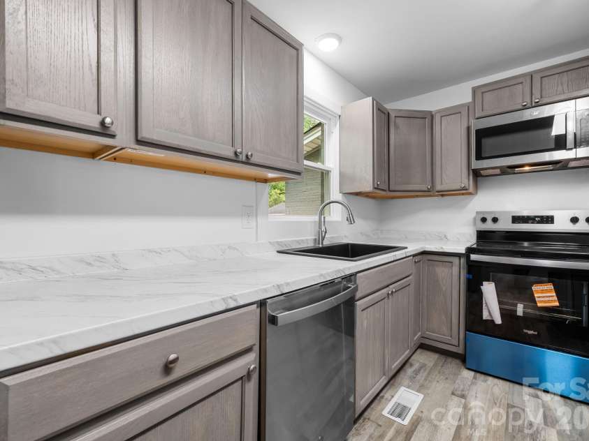 1102 Afton Drive, Cajahs Mountain, NC 28645.  MLS# CAR4397341, YatesRealty ID 32944. 