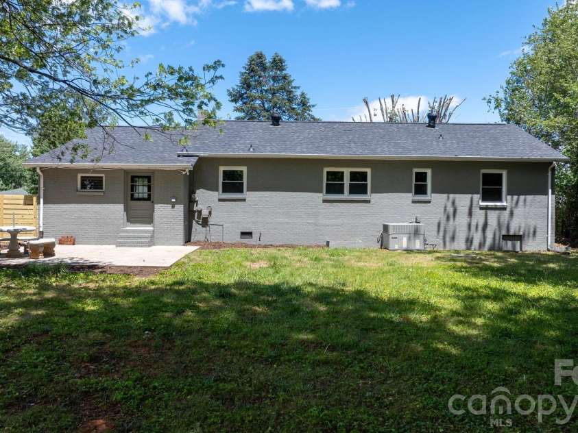 1102 Afton Drive, Cajahs Mountain, NC 28645.  MLS# CAR4397341, YatesRealty ID 32944. 