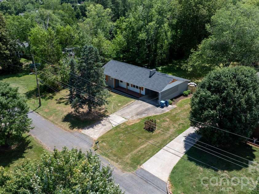 1102 Afton Drive, Cajahs Mountain, NC 28645.  MLS# CAR4397341, YatesRealty ID 32944. 