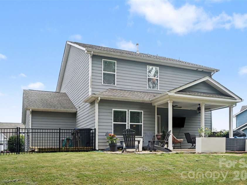 4503 Bent Green Lane, Monroe, NC 28112.  MLS# CAR4392410, YatesRealty ID 32946. 