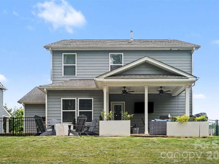 4503 Bent Green Lane, Monroe, NC 28112.  MLS# CAR4392410, YatesRealty ID 32946. 
