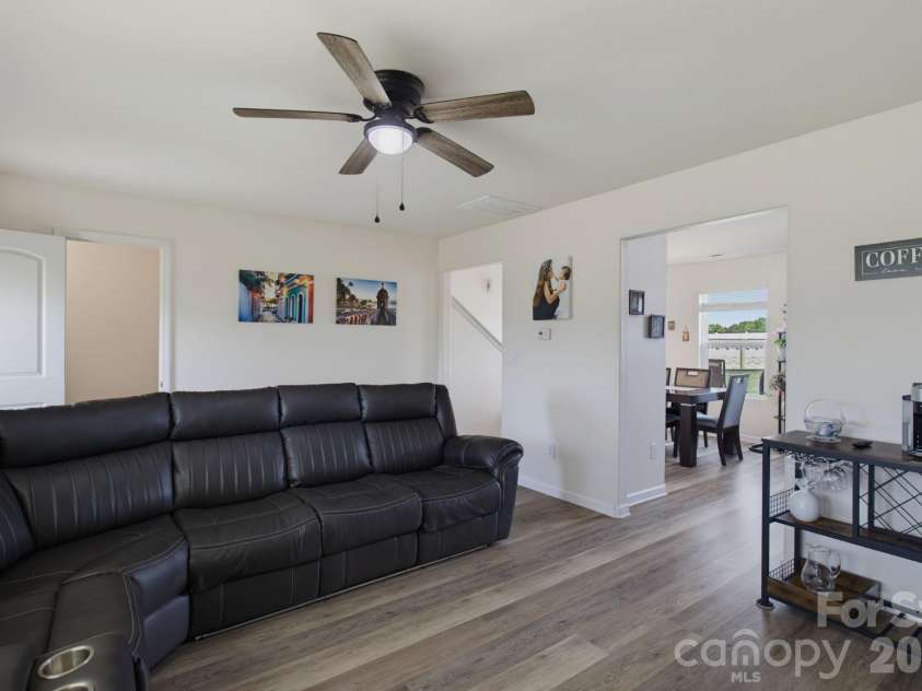 660 Tyro Road, Lexington, NC 27295.  MLS# CAR4395583, YatesRealty ID 32947. 