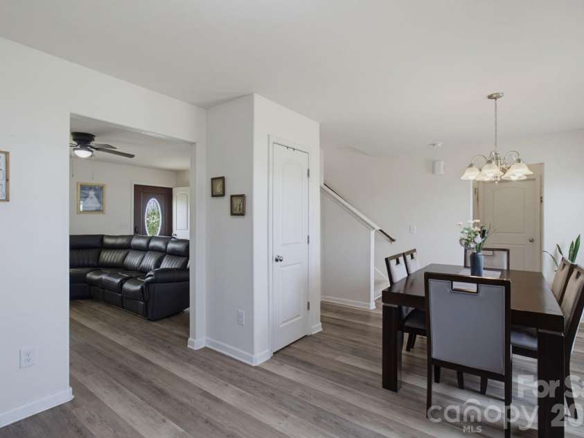 660 Tyro Road, Lexington, NC 27295.  MLS# CAR4395583, YatesRealty ID 32947. 