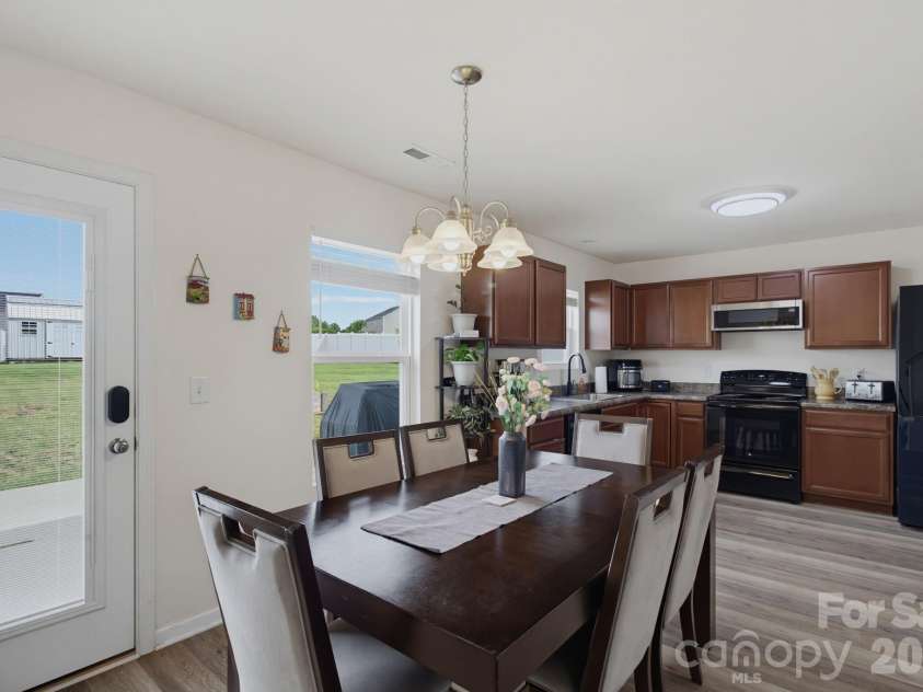 660 Tyro Road, Lexington, NC 27295.  MLS# CAR4395583, YatesRealty ID 32947. 