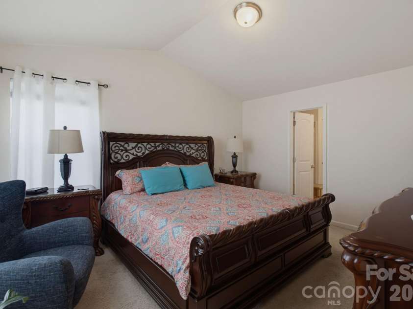 660 Tyro Road, Lexington, NC 27295.  MLS# CAR4395583, YatesRealty ID 32947. 