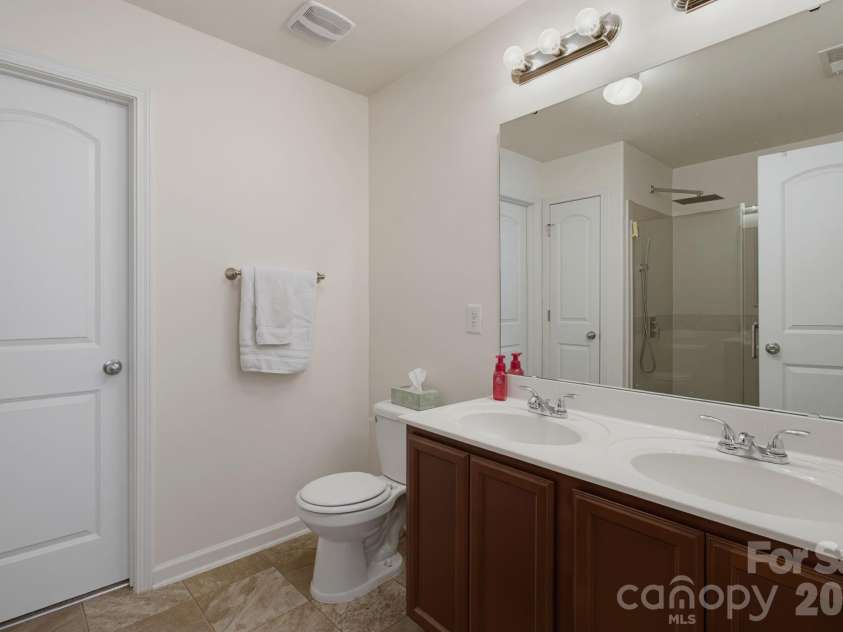 660 Tyro Road, Lexington, NC 27295.  MLS# CAR4395583, YatesRealty ID 32947. 