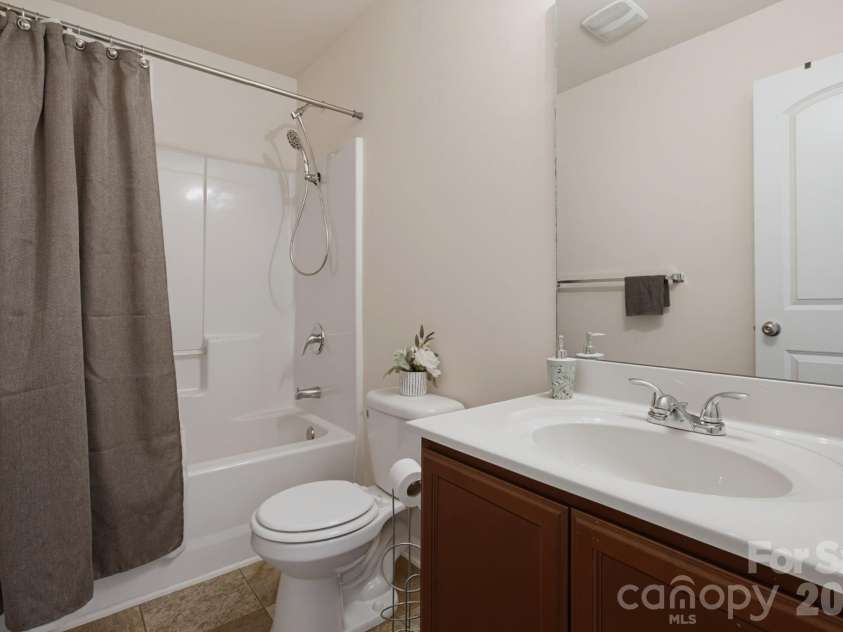 660 Tyro Road, Lexington, NC 27295.  MLS# CAR4395583, YatesRealty ID 32947. 