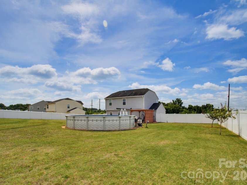 660 Tyro Road, Lexington, NC 27295.  MLS# CAR4395583, YatesRealty ID 32947. 