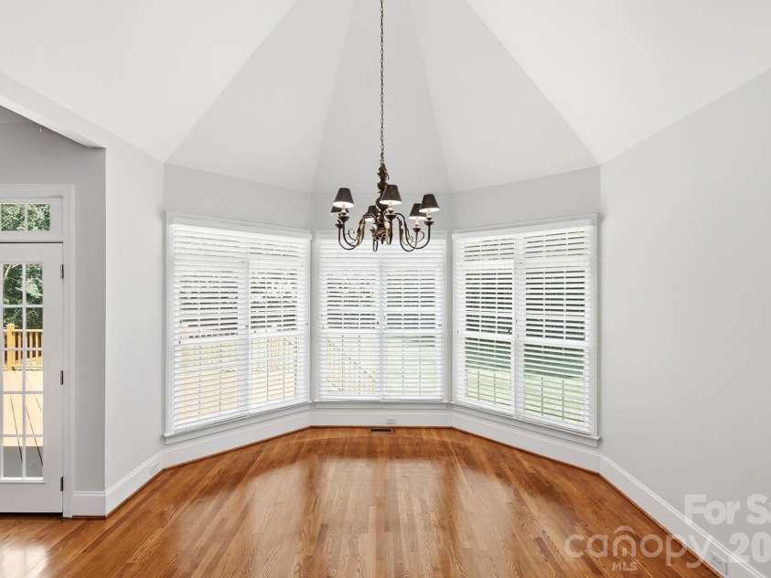 3818 Mourning Dove Drive, Weddington, NC 28104.  MLS# CAR4392796, YatesRealty ID 32948. Cozy breakfast area.