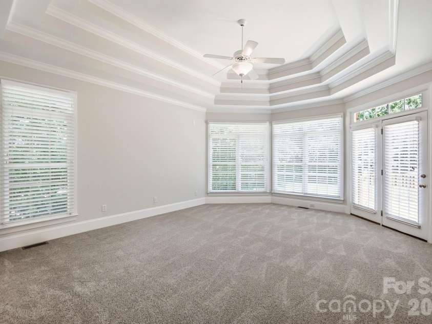 3818 Mourning Dove Drive, Weddington, NC 28104.  MLS# CAR4392796, YatesRealty ID 32948. Huge owner's suite on main.