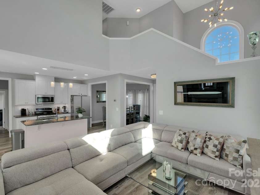 236 Pinnacle Crossing, Shelby, NC 28152.  MLS# CAR4313906, YatesRealty ID 3295. 