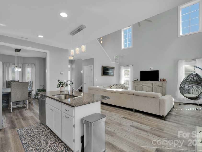 236 Pinnacle Crossing, Shelby, NC 28152.  MLS# CAR4313906, YatesRealty ID 3295. 