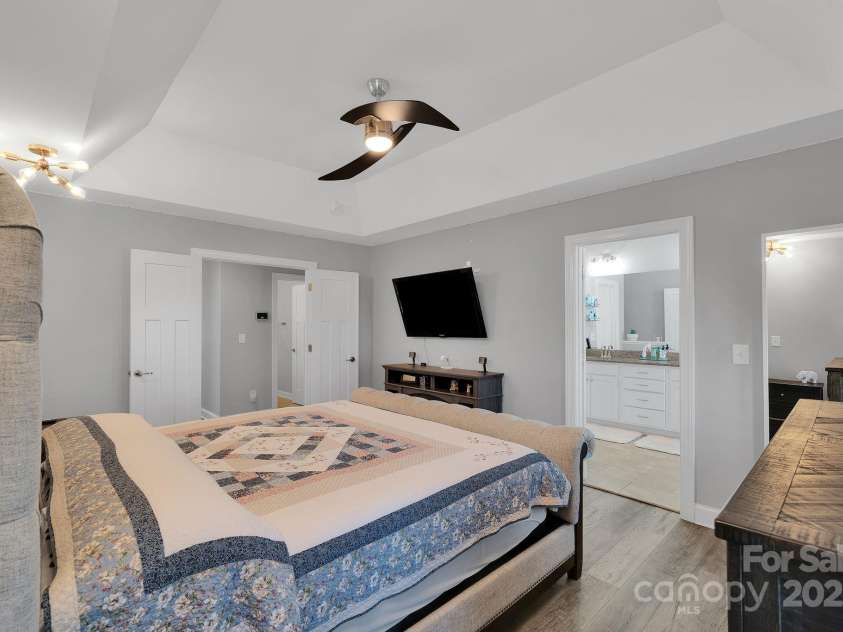 236 Pinnacle Crossing, Shelby, NC 28152.  MLS# CAR4313906, YatesRealty ID 3295. 