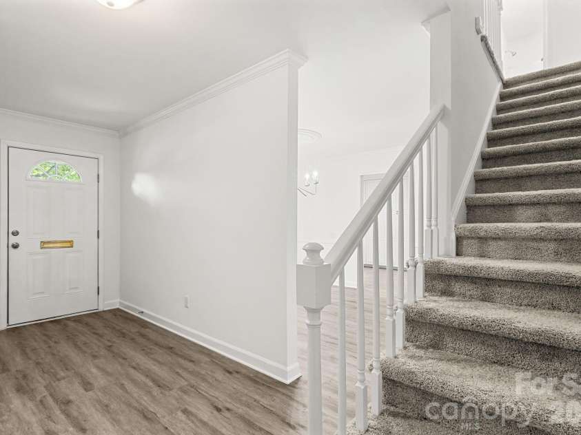 6748 Constitution Lane, Charlotte, NC 28210.  MLS# CAR4373188, YatesRealty ID 32950. 
