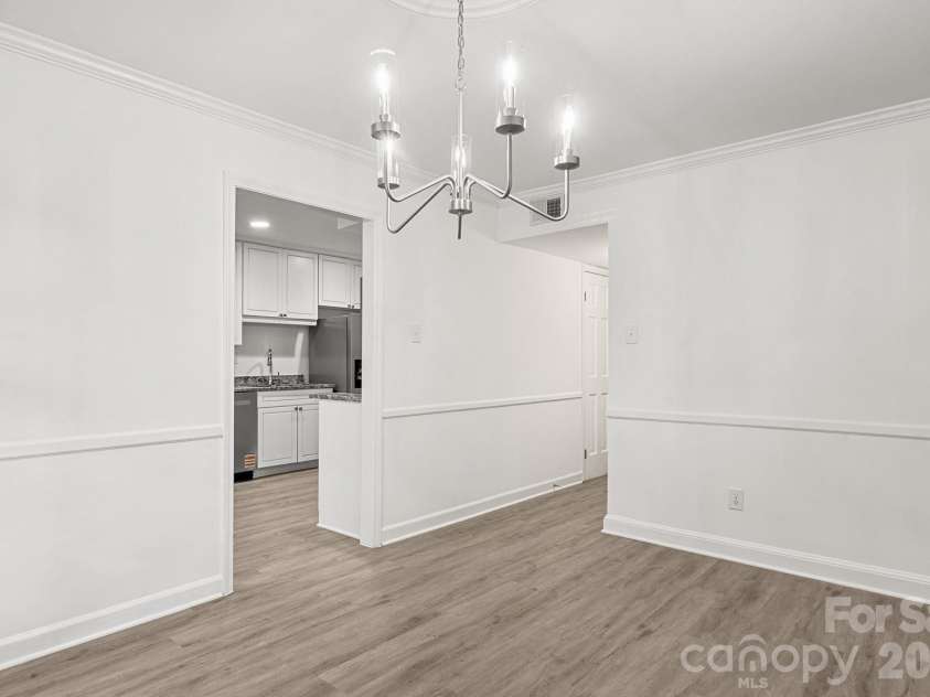 6748 Constitution Lane, Charlotte, NC 28210.  MLS# CAR4373188, YatesRealty ID 32950. 