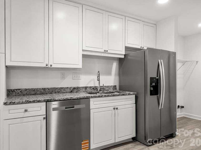 6748 Constitution Lane, Charlotte, NC 28210.  MLS# CAR4373188, YatesRealty ID 32950. 