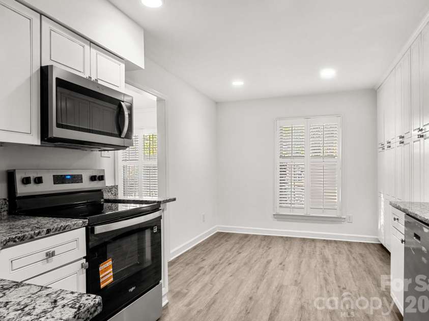 6748 Constitution Lane, Charlotte, NC 28210.  MLS# CAR4373188, YatesRealty ID 32950. 