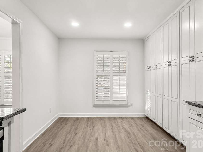 6748 Constitution Lane, Charlotte, NC 28210.  MLS# CAR4373188, YatesRealty ID 32950. 