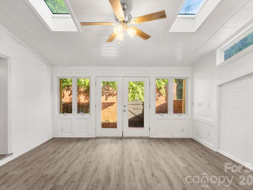 6748 Constitution Lane, Charlotte, NC 28210.  MLS# CAR4373188, YatesRealty ID 32950. 